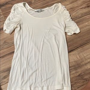 Creme quarter sleeve